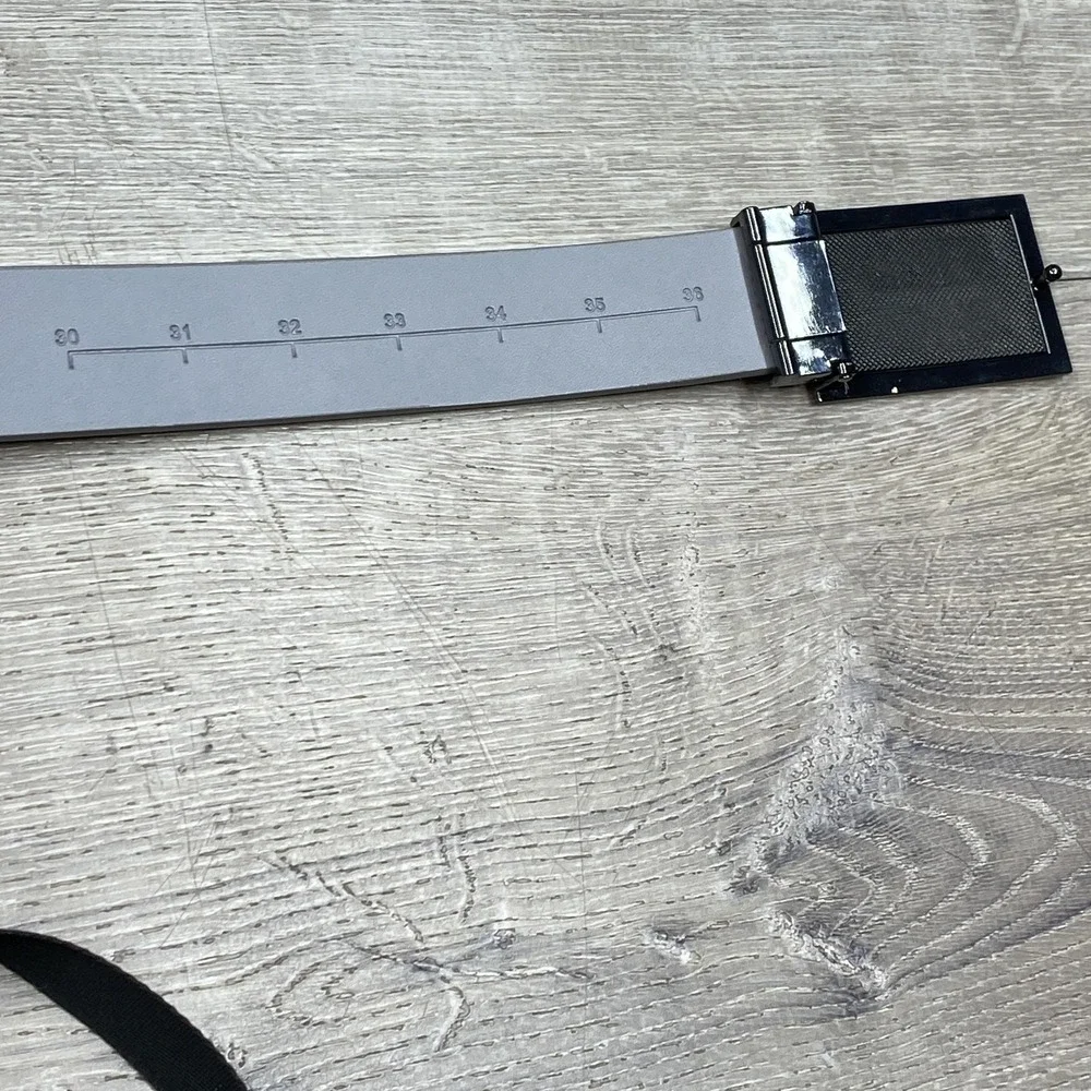 Short Par 4‎ Belt Mens S/M Adjustable Synthetic Strap Black Plate Buckle Casual